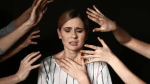 Anksiyete Nedir? Belirtileri Nelerdir?